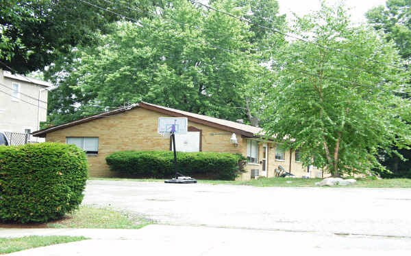 Foto del edificio - 3484-3488 Cheviot Ave