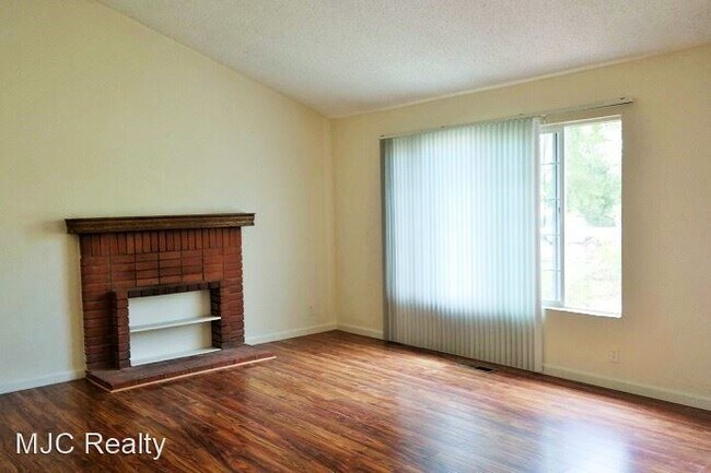 Building Photo - 3 br, 2 bath House - 106 Rosewell Way