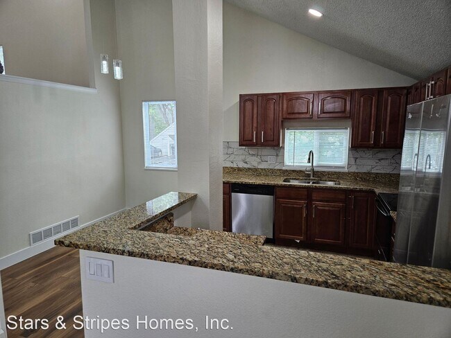 Foto del edificio - 3 br, 2 bath House - 11902 East Cornell Ci...