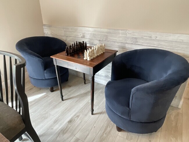 Foto del edificio - 421 Bluegrass Way