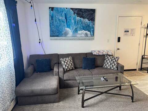 Foto del edificio - 7447 Jewel Lake Rd