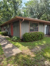 Building Photo - 1489 Hampton Pl