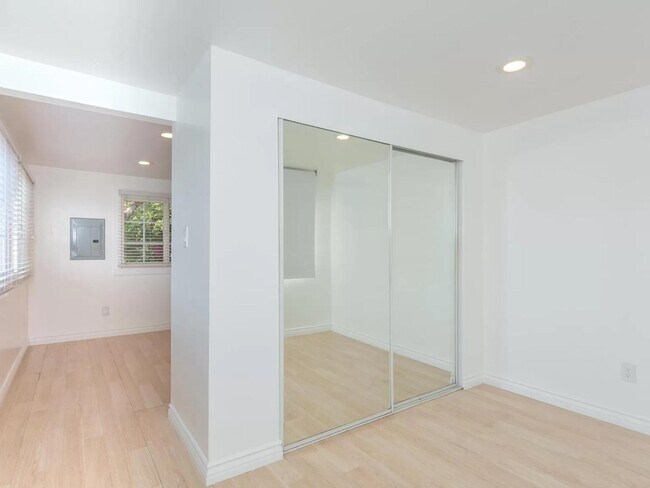 Foto del edificio - 4231 Adams Ave