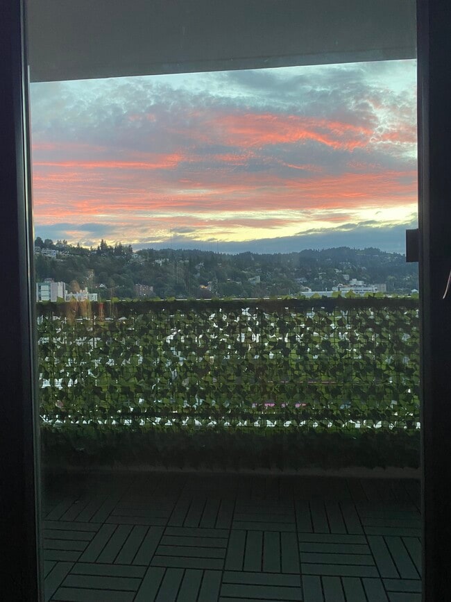 Foto del edificio - 255 SW Harrison St