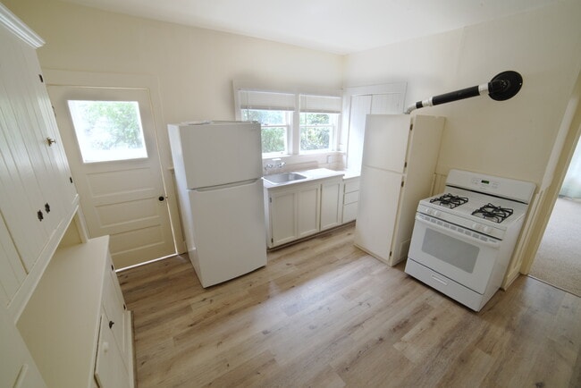 Photo - 312 Nevada Ave House