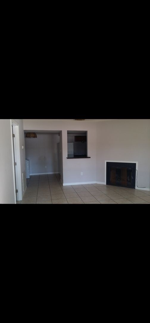 Building Photo - 824 Hammond Manor Dr