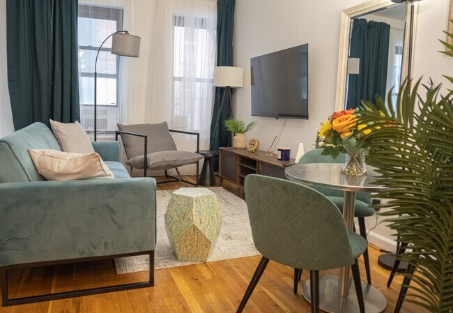 Foto del edificio - 305 E 95th St