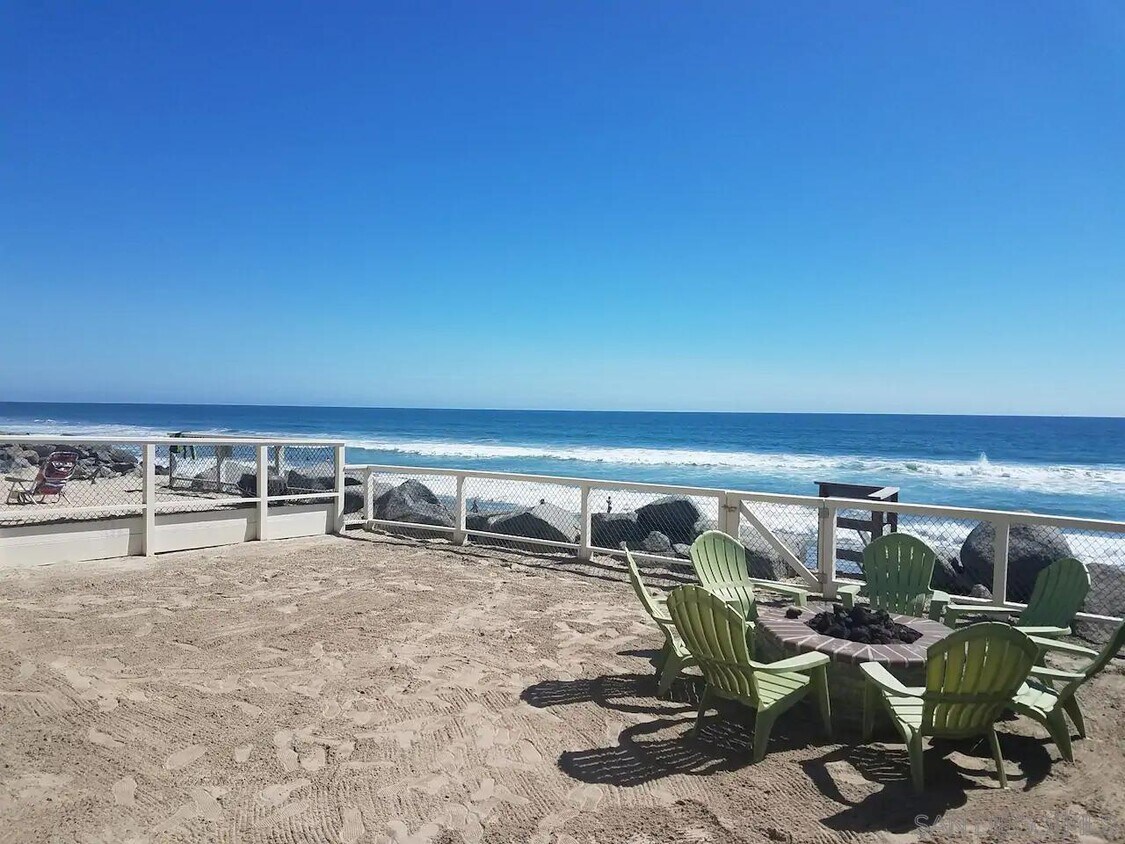 1123 S Pacific St, Oceanside, CA 92054 House for Rent in Oceanside