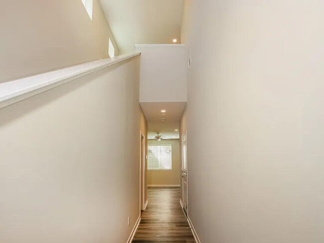 Building Photo - 31710 Luther Dr