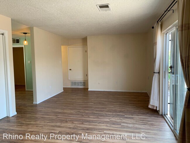 Building Photo - 2 br, 2 bath House - 1109 12th St NW
