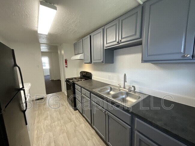 Foto del edificio - 443 S Duke St