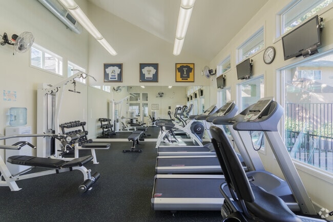 Gimnasio - Anderson Place Apartments