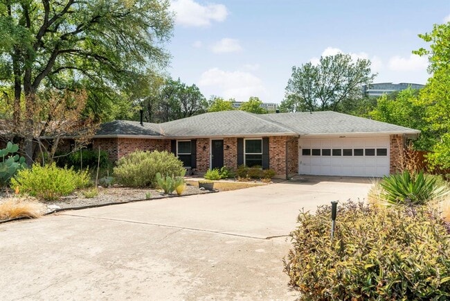 Building Photo - 2624 Barton Hills Dr