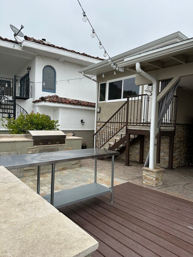 Foto del edificio - 1244 Alta Paseo