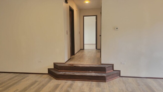 Building Photo - 2341 La Cresta Rd