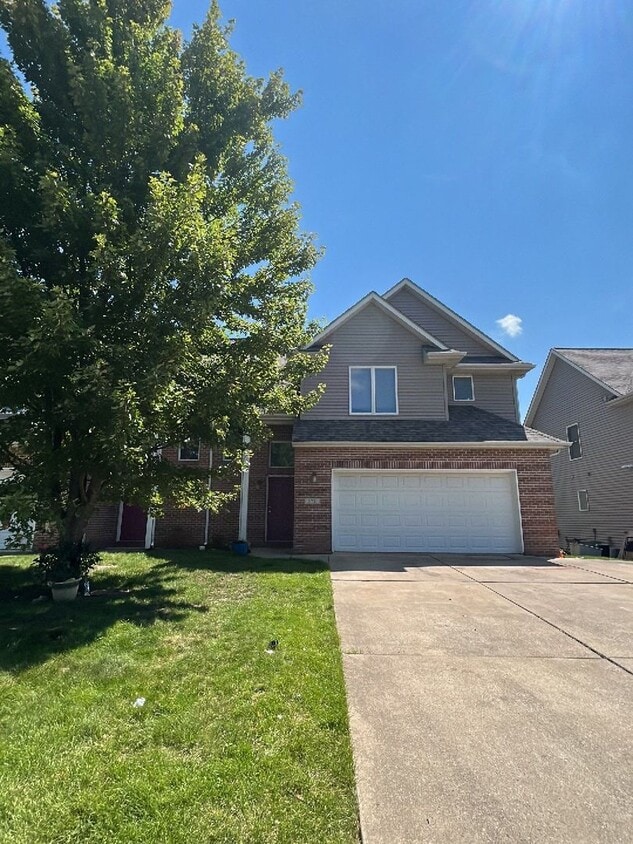 Photo - 2747 and 2751 Wyndham Ct.