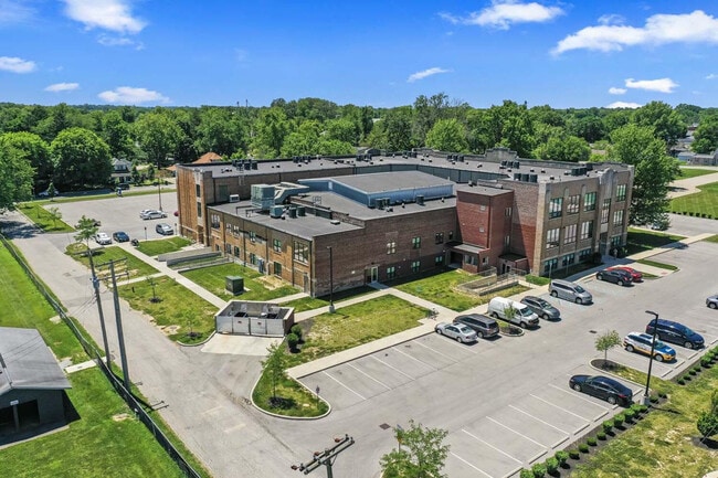 Building Photo - Blackhawk Commons