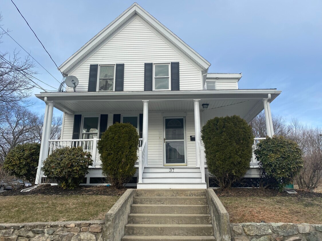 37 Myrtle St, Norwood, MA 02062 House Rental in Norwood, MA