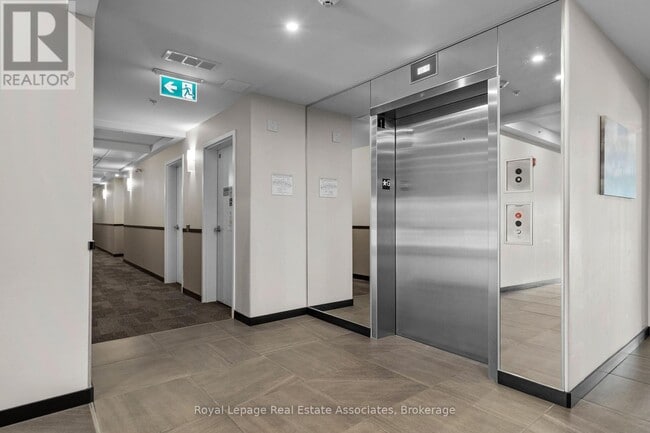 Photo du bâtiment - 740-740 Augusta Dr