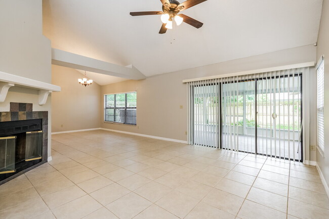 Building Photo - 3638 Okeechobee Cir