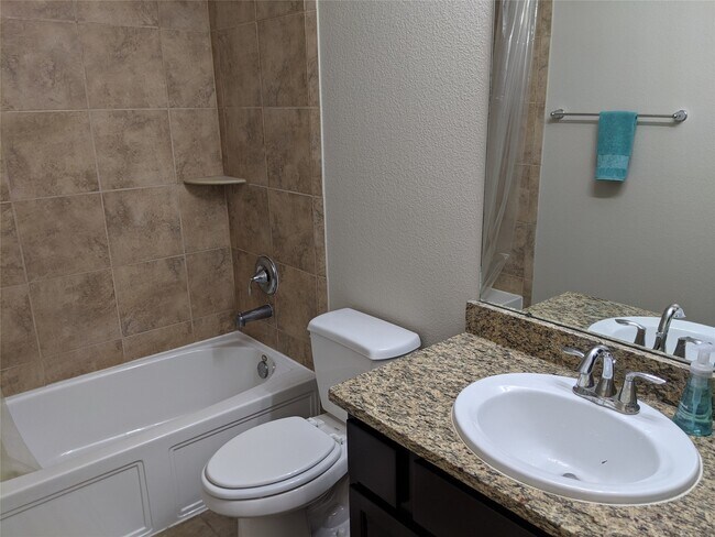 Foto del edificio - 114 N Heritage Mill Cir