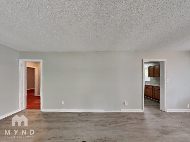 Building Photo - 1716 Brizendine Dr