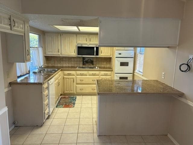 Building Photo - 2628 Lawndale Dr