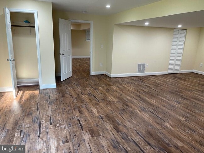 Building Photo - 3764 Wigan Dr
