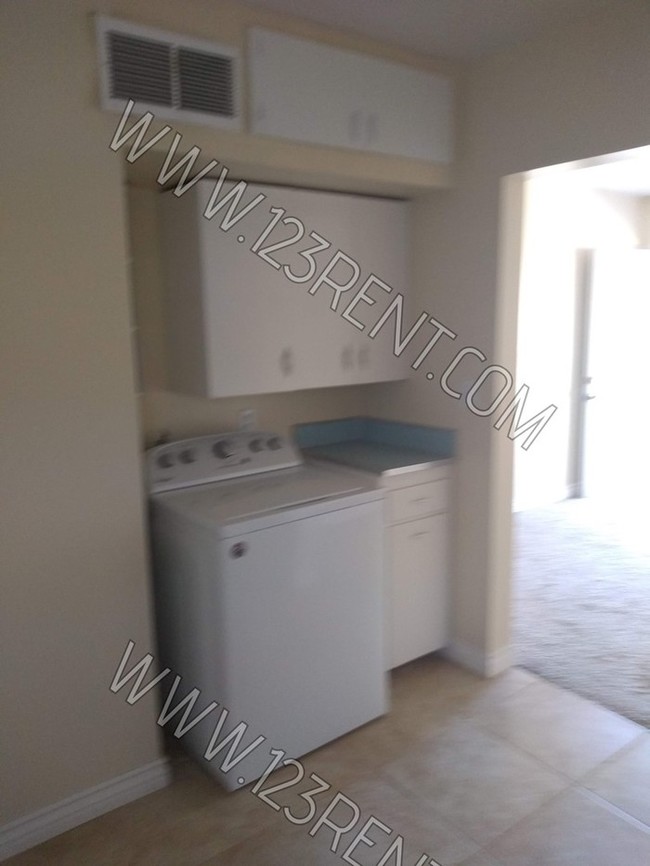 Building Photo - 2BD/1BTH JUST REHABBED DUPLEX IN BORON