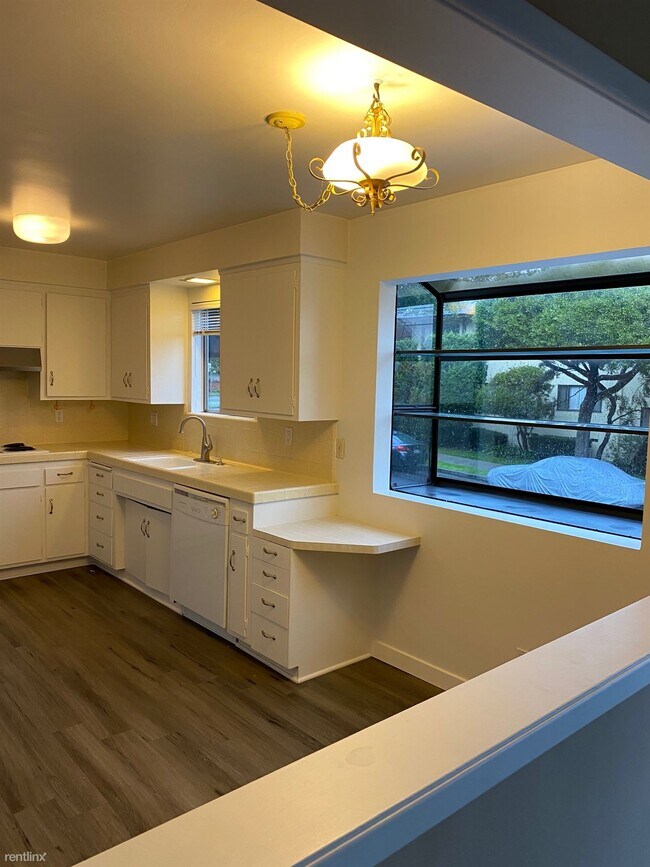 Foto del edificio - 2 br, 2 bath Apartment - 808 Princeton Street