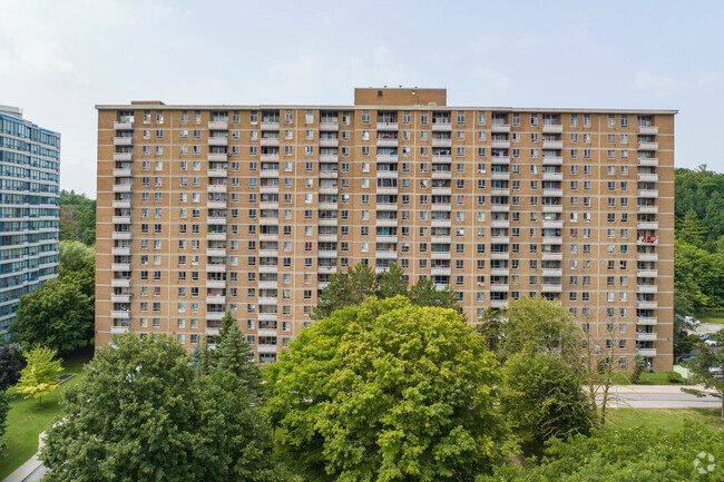 Building Photo - 70 Mornelle Court