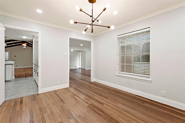 Foto del edificio - 527 E Spring Valley Rd