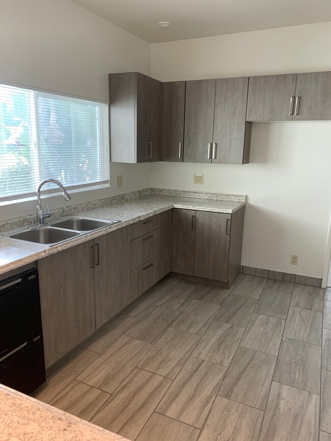 Foto del edificio - 5826 Harold Way