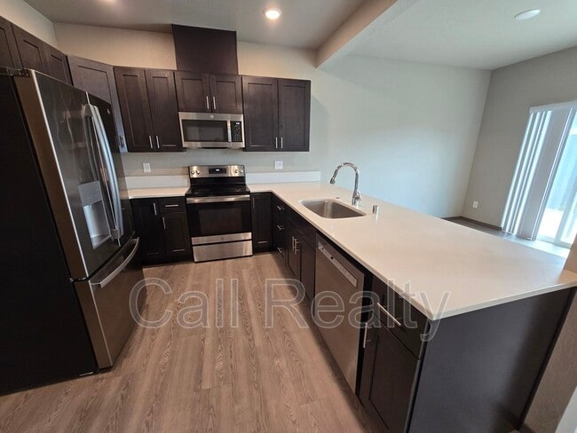 Foto del edificio - 9618 E Nixon Ln