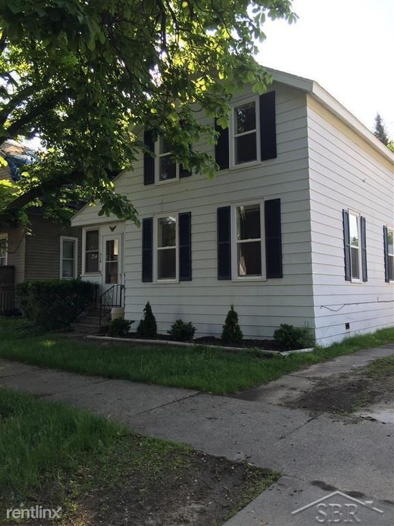 Primary Photo - 516 S Mason St