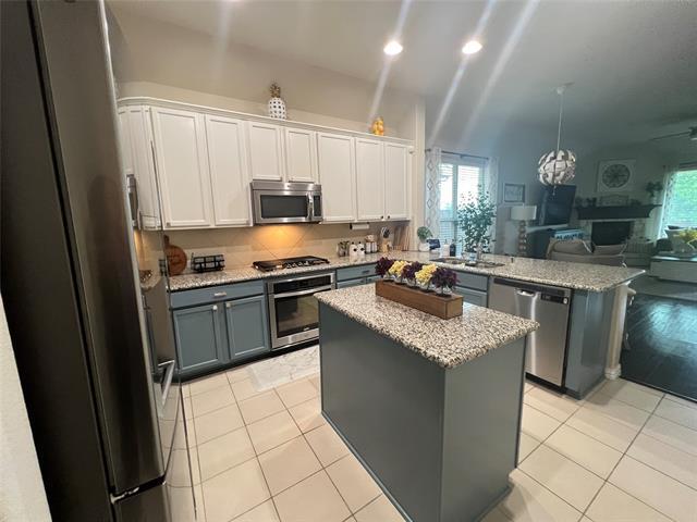 Building Photo - 916 Sundrop Dr