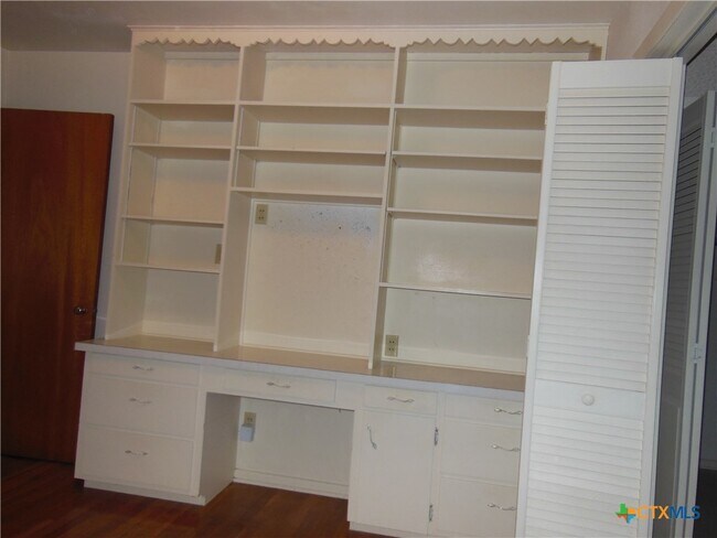 Foto del edificio - 391 Oakcrest Dr
