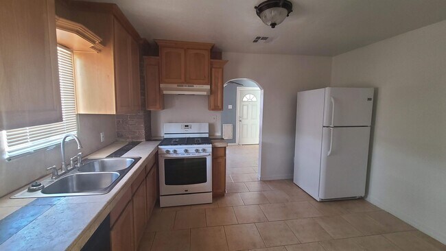 Foto del edificio - 1223 E Roosevelt St