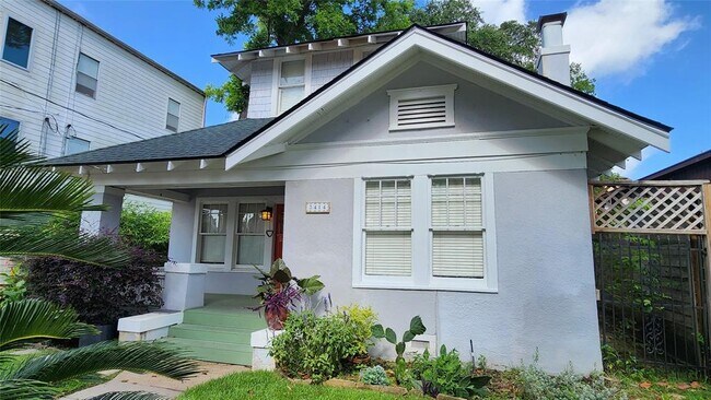 Building Photo - 3414 Yupon St