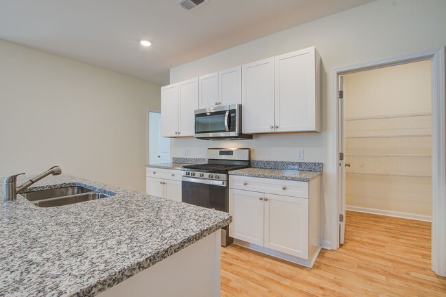 Building Photo - 250 Sweet Cherry Ln
