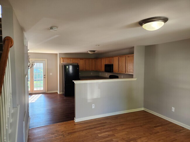 Building Photo - 1017 Applecross Dr