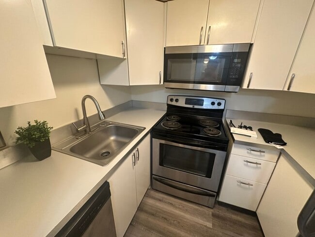 Interior Photo - Haven on Geddes