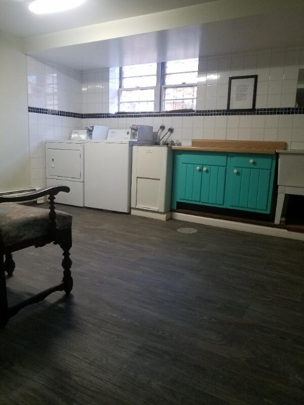 Foto del edificio - 3376 S Sherman St