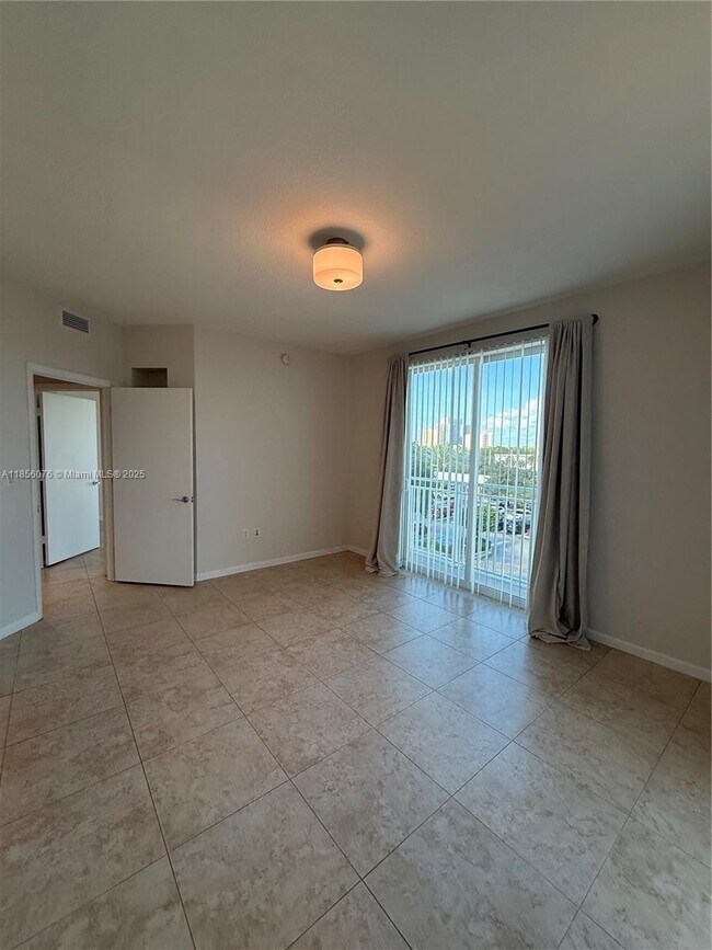 Foto del edificio - 7270 SW 89th St