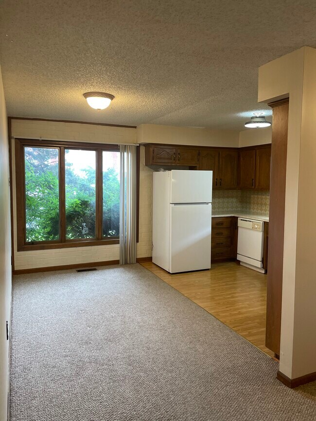 Foto del edificio - 417 E Cherry St