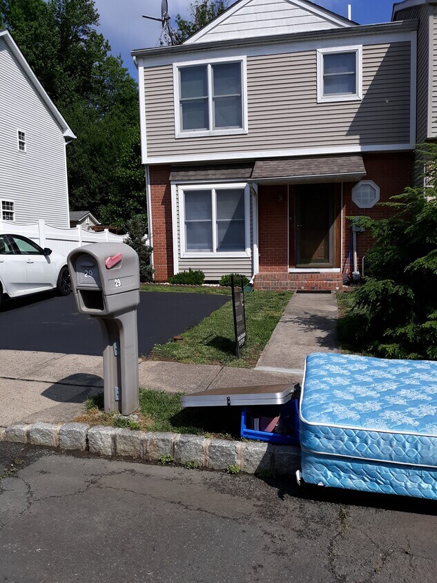 29 Tudor Ln, Lawrence Township, NJ 08648 Townhome Rentals in Lawrence