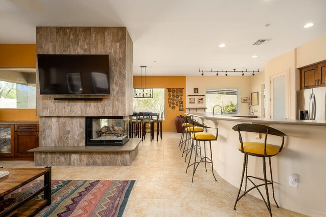 Foto del edificio - 7410 E Russet Sky Dr