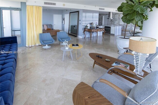 Foto del edificio - 601 NE 36th St