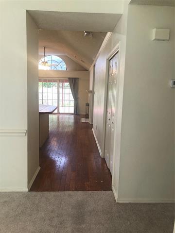 Building Photo - 905 Hillwood Ct