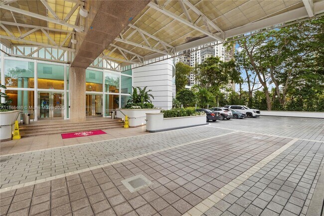 Foto del edificio - 2127 Brickell Ave